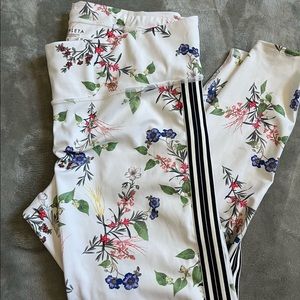 Athleta Contender Blossom 7/8 Tight- Floral